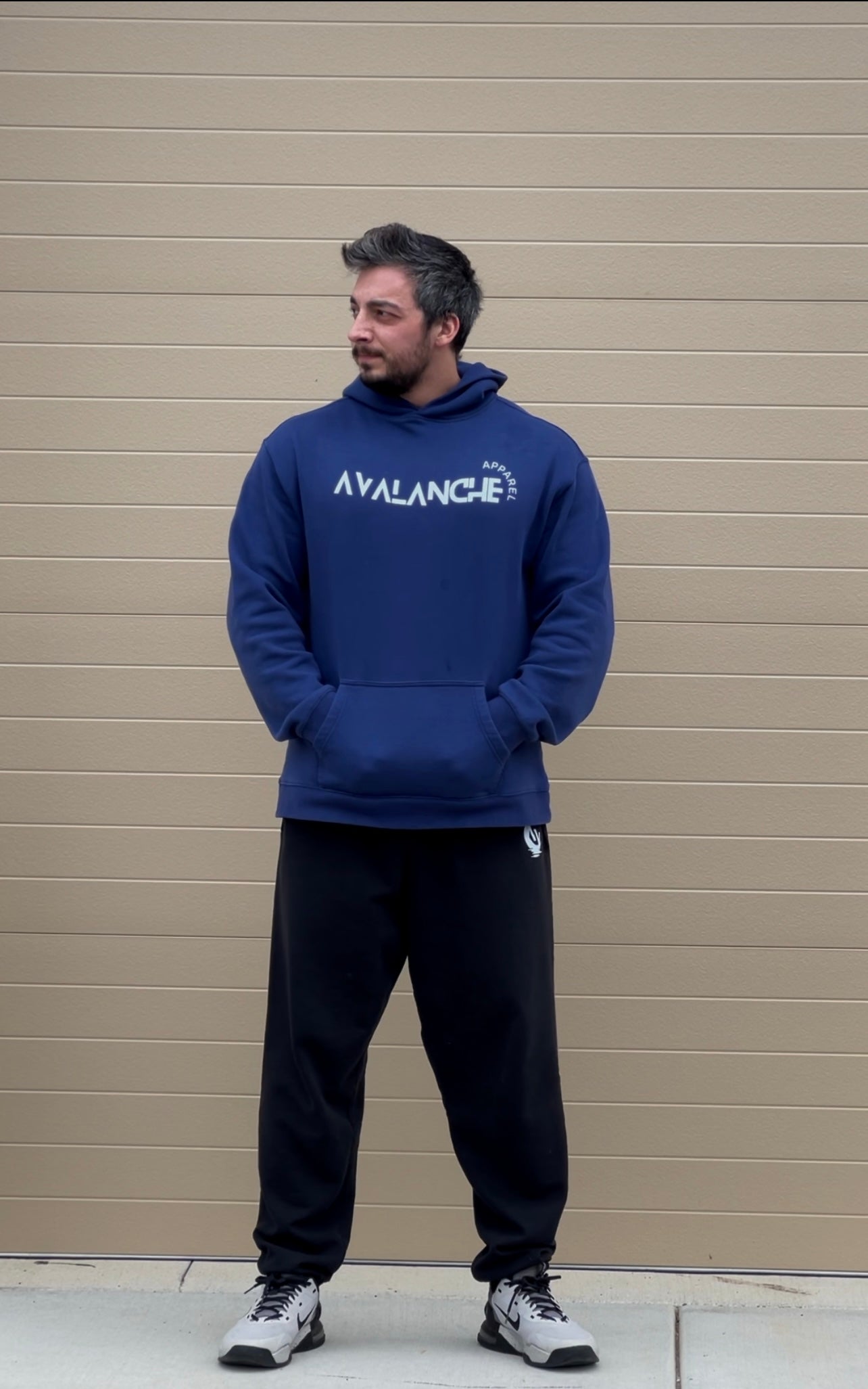 OVERSIZED COMFORT HOODIE